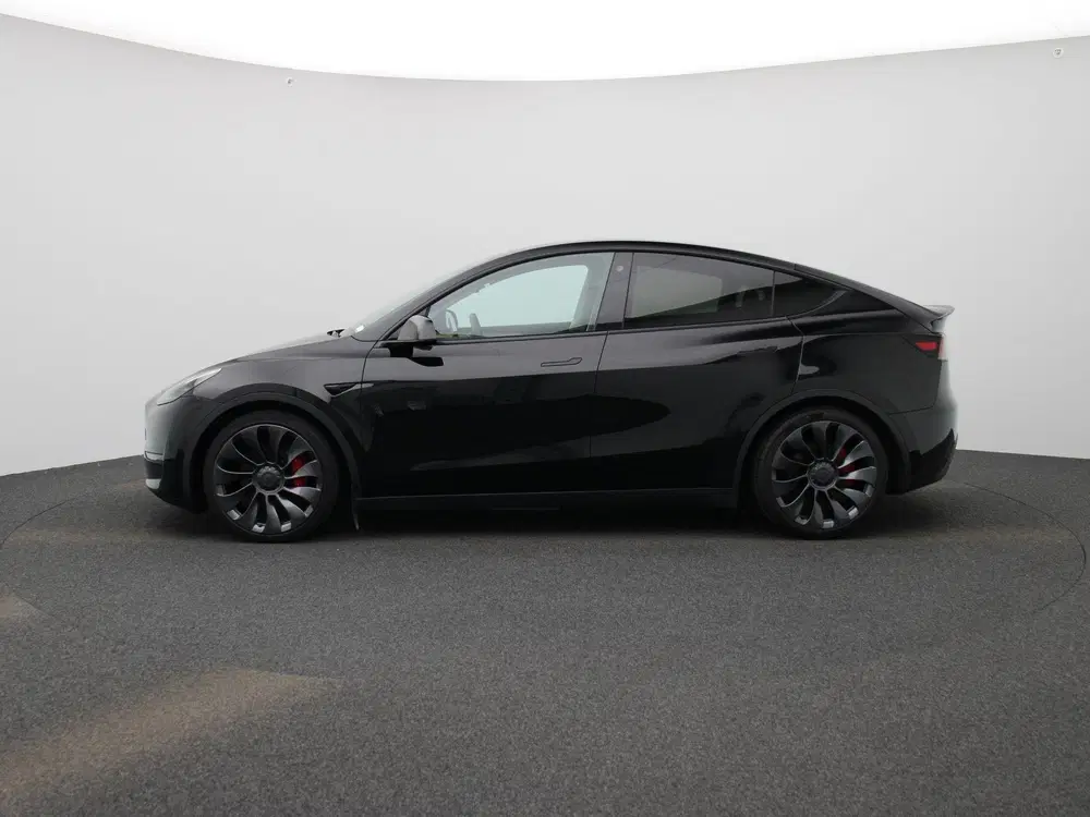 Tesla Model Y Performance AWD 75 kWh uit 2022, foto 4