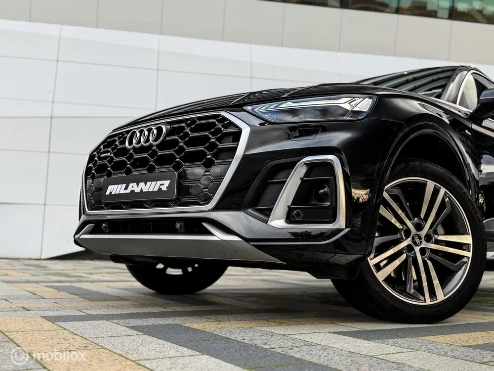 Audi Q5 50 TFSI e S-Line Quattro FACELIFT uit 2021, foto 2