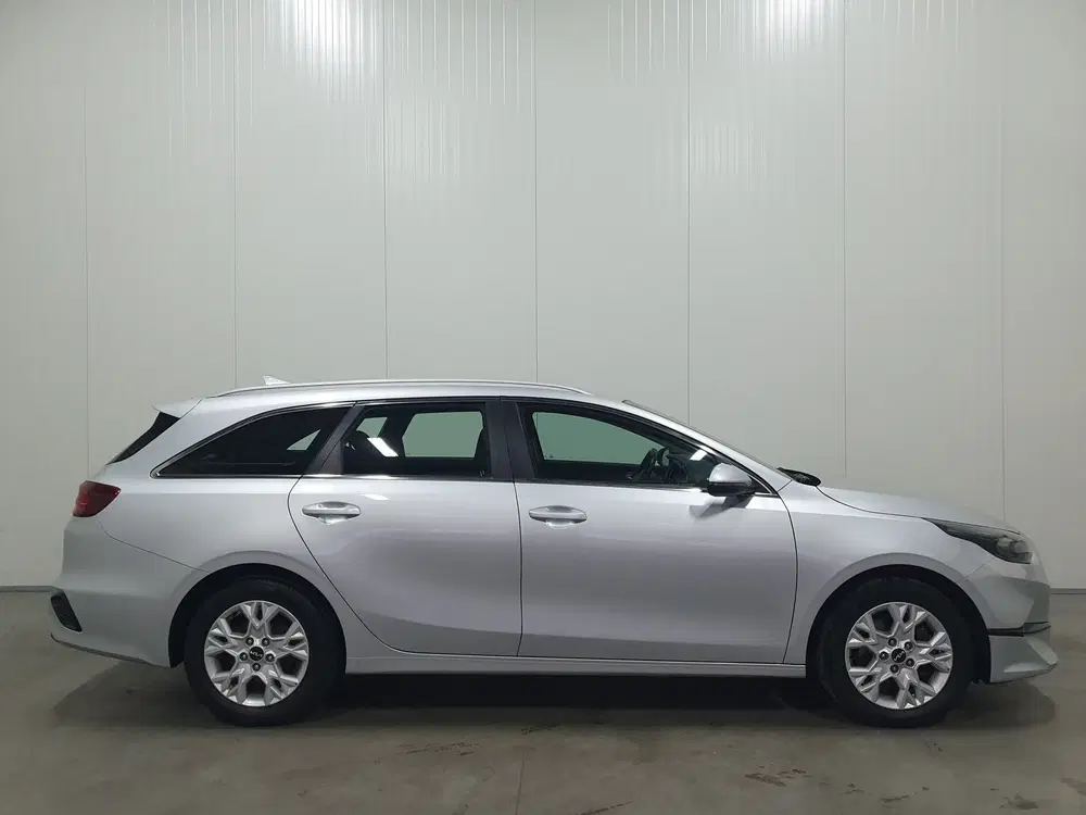Kia Ceed 1.0 T-GDi DynamicLine NAVI uit 2023, foto 7