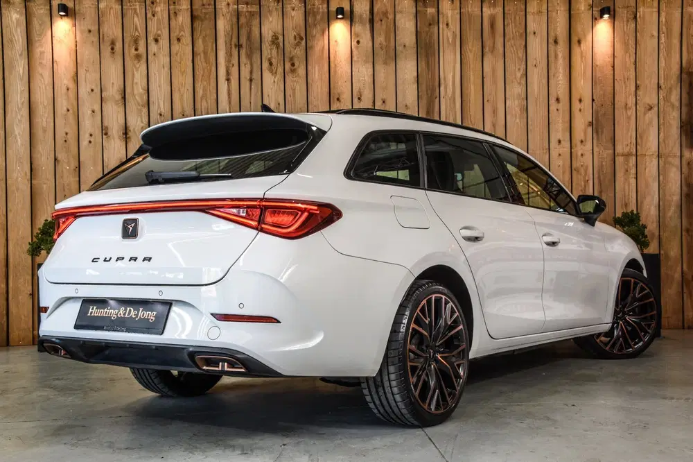 Cupra Leon 1.4 e-Hybrid 245 *Pano*Keyless*Elek. uit 2021, foto 2