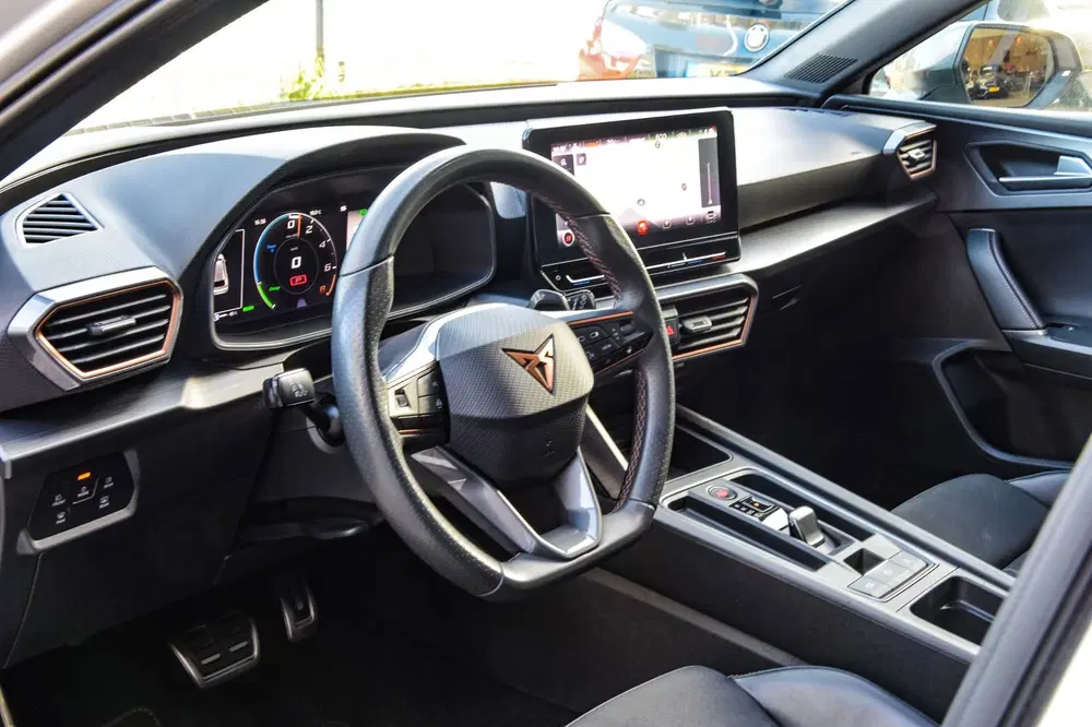 Cupra Leon 1.4 e-Hybrid 245 *Pano*Keyless*Elek. uit 2021, foto 3