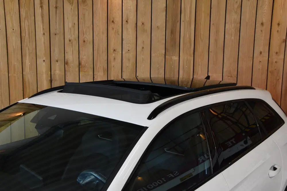 Cupra Leon 1.4 e-Hybrid 245 *Pano*Keyless*Elek. uit 2021, foto 6