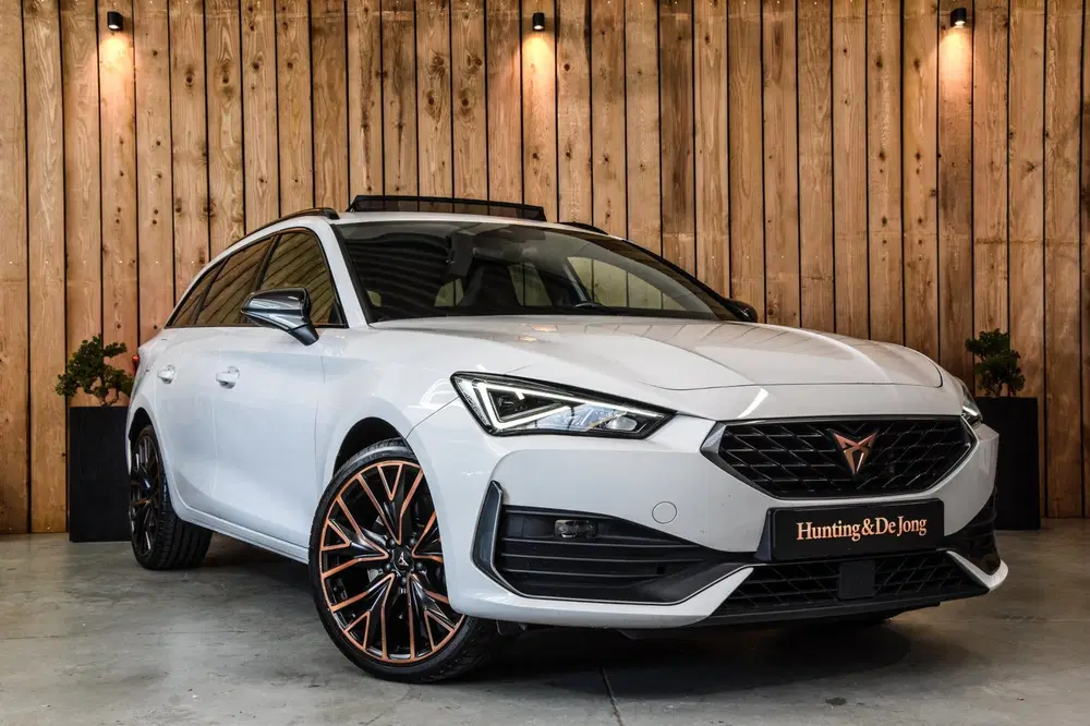 Cupra Leon 1.4 e-Hybrid 245 *Pano*Keyless*Elek. uit 2021, foto 7