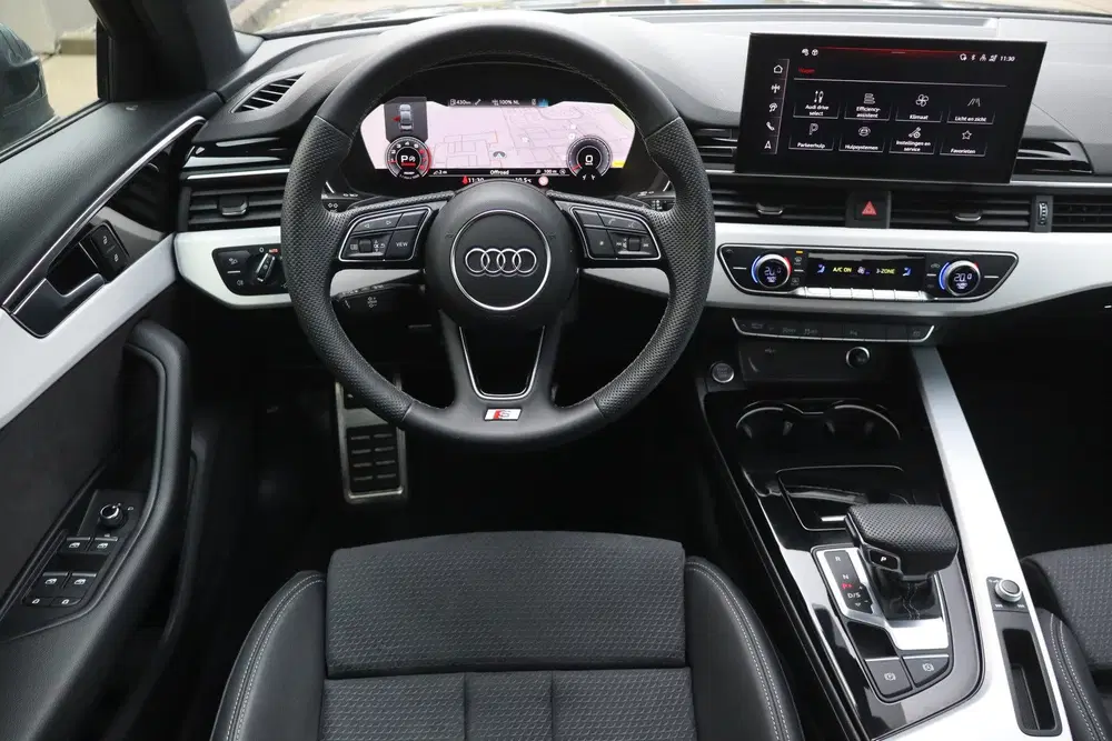 Audi A4 35 TFSI S edition Competition uit 2024, foto 6