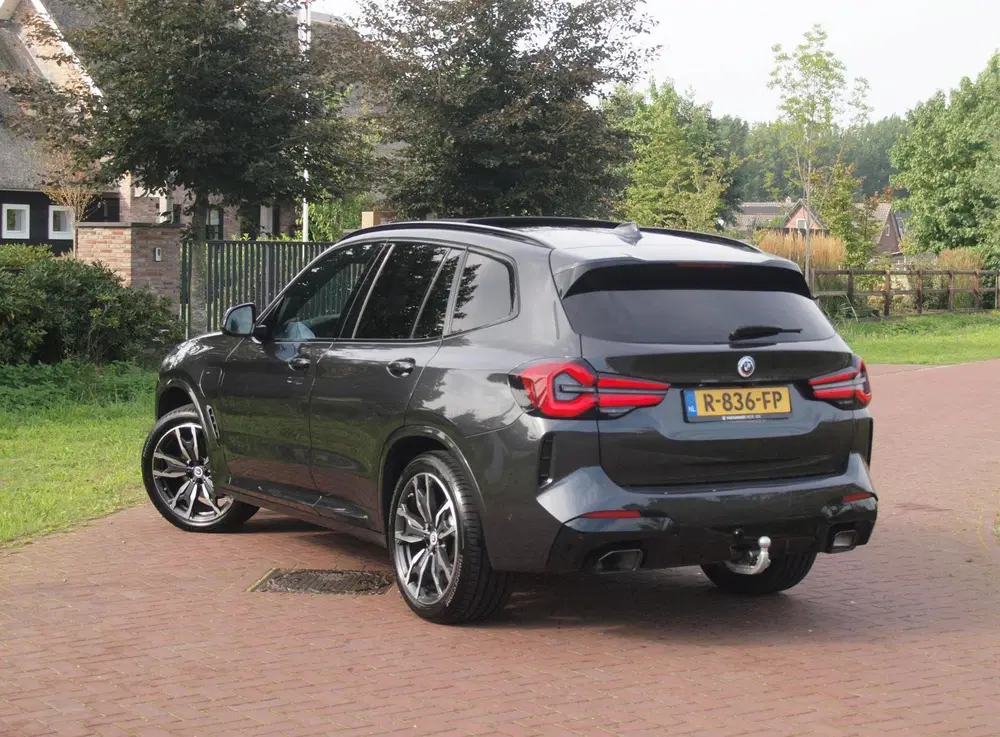 BMW X3 xDrive30e Business Edition Plus uit 2022, foto 3