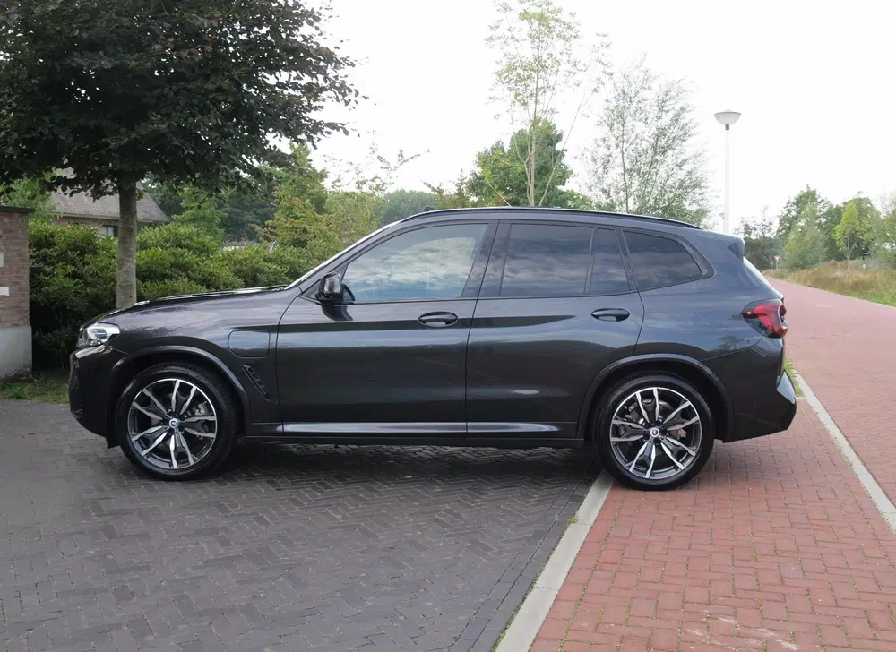 BMW X3 xDrive30e Business Edition Plus uit 2022, foto 7