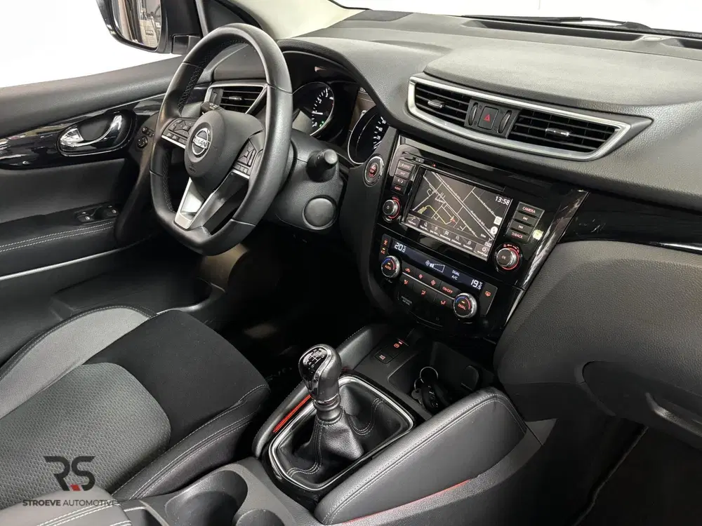 Nissan Qashqai 1.3 DIG-T 140 pk Design Edition uit 2021, foto 4
