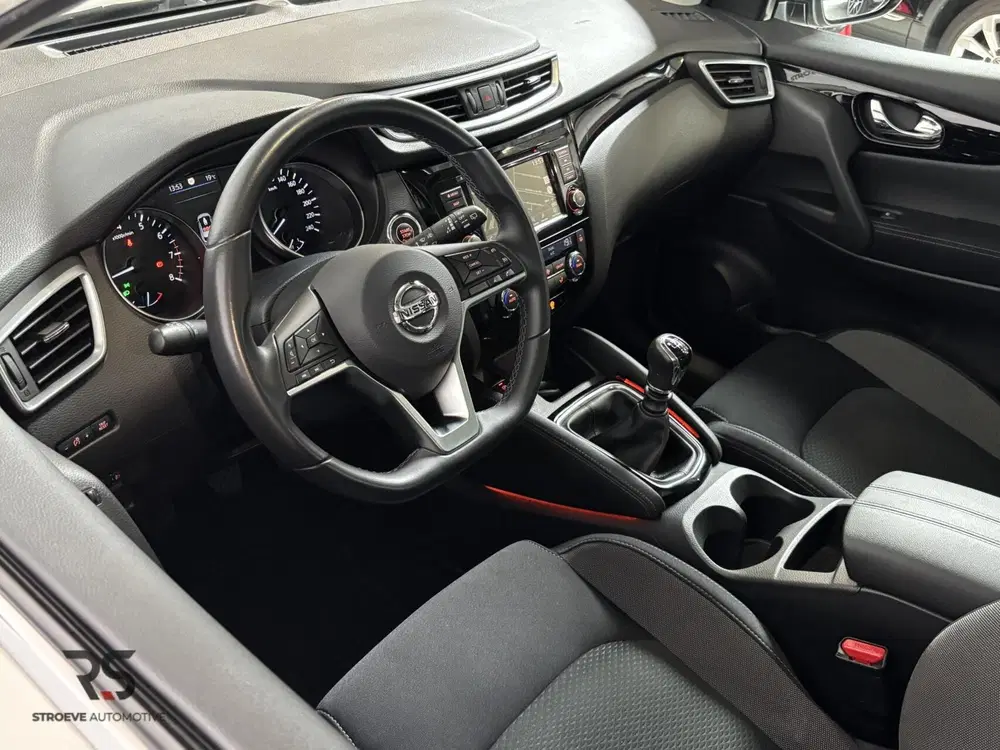 Nissan Qashqai 1.3 DIG-T 140 pk Design Edition uit 2021, foto 5