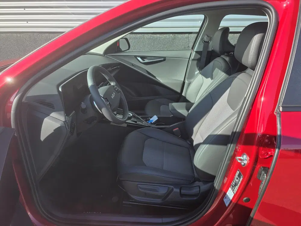 Kia Niro DynamicLine ACTIE KOOIJMANIA Direct meerde uit 2026, foto 13