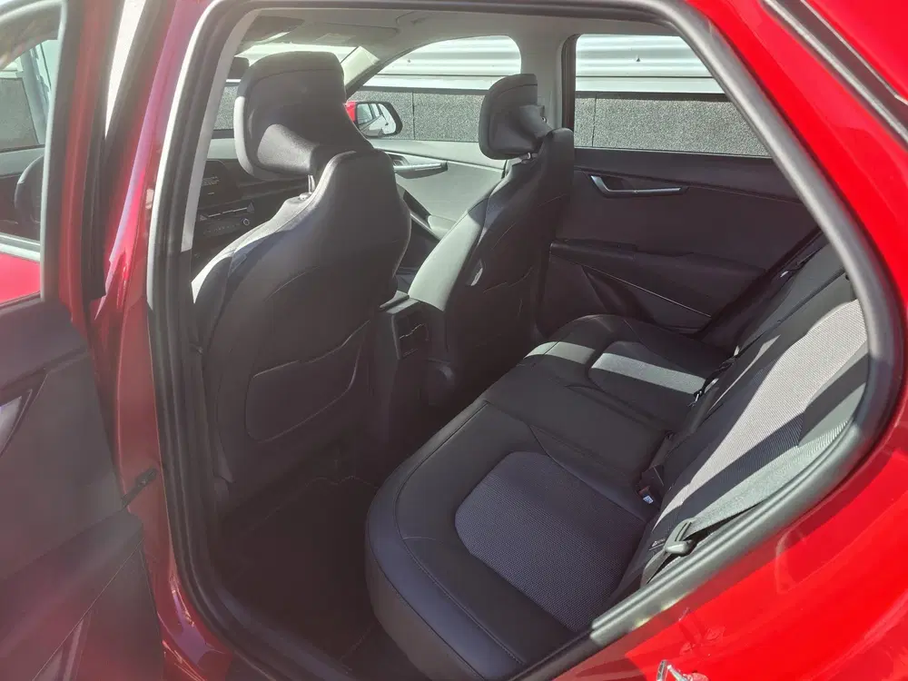 Kia Niro DynamicLine ACTIE KOOIJMANIA Direct meerde uit 2026, foto 15
