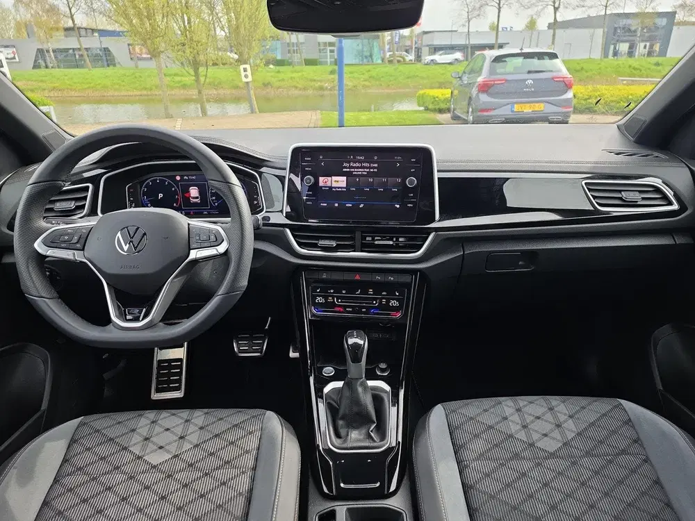 Volkswagen T-Roc 1.5 TSI R-Line Edition uit 2025, foto 6