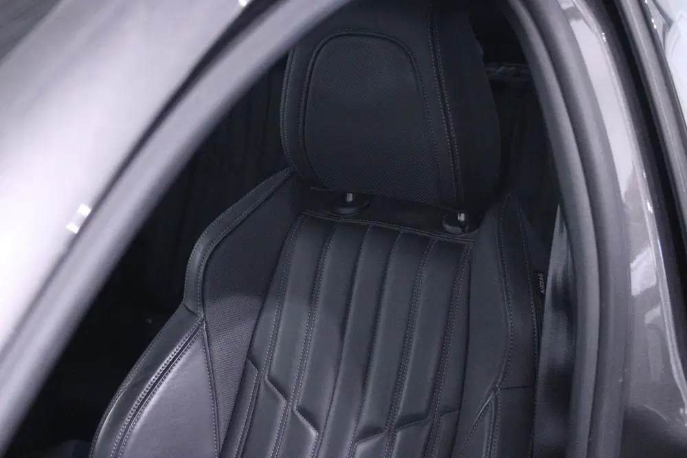 Peugeot 208 1.2 PureTech GT uit 2021, foto 12
