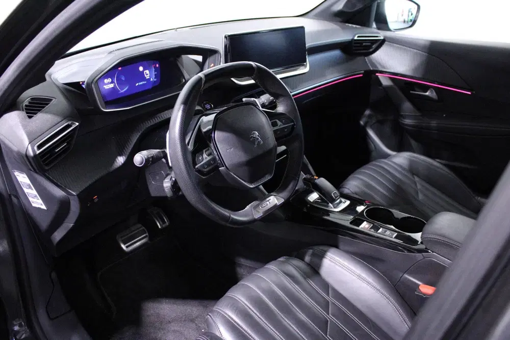 Peugeot 208 1.2 PureTech GT uit 2021, foto 13