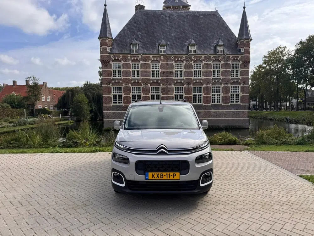 Citroën Berlingo Citroen BERLINGO 1.2 PureTech Shine uit 2019, foto 4