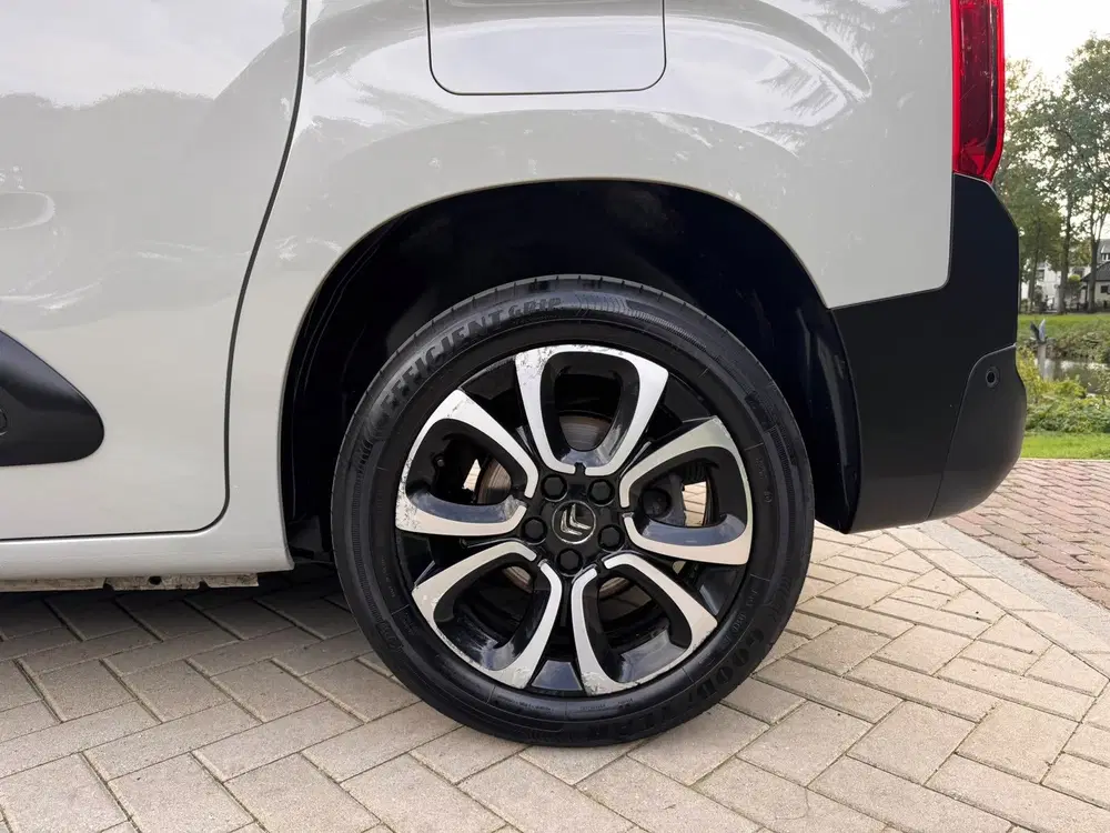 Citroën Berlingo Citroen BERLINGO 1.2 PureTech Shine uit 2019, foto 7