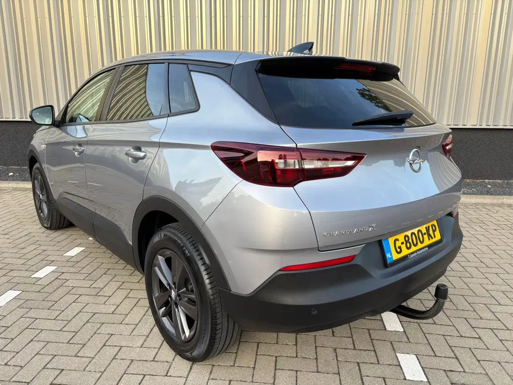 Opel Grandland 1.2 Turbo 130pk 120Jaar Edition uit 2019, foto 3