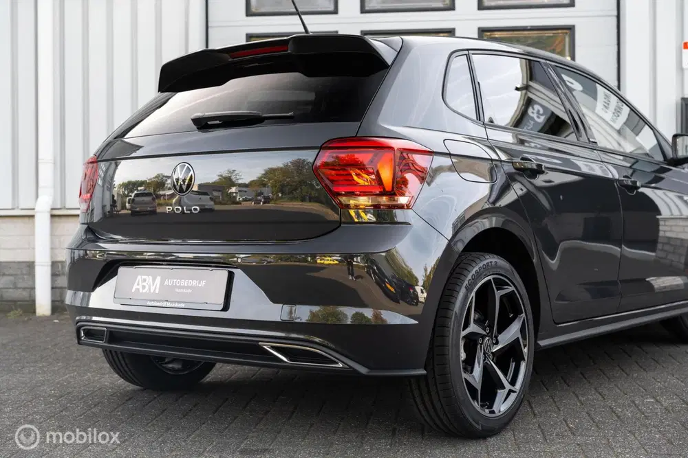 Volkswagen Polo 1.0 TSI DSG R-LINE VIRTUAL ACC NAVI LED CA uit 2020, foto 5