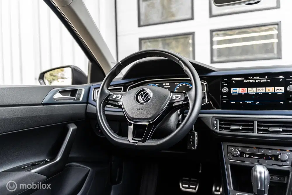 Volkswagen Polo 1.0 TSI DSG R-LINE VIRTUAL ACC NAVI LED CA uit 2020, foto 9