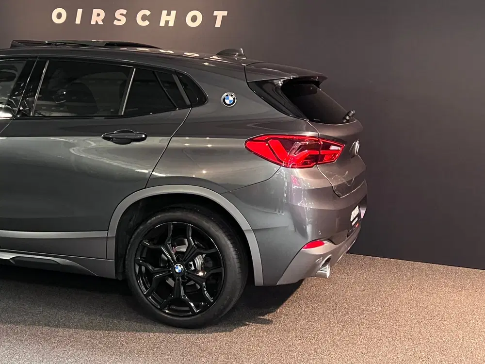 BMW X2 SDrive20i High Executive M Edition Pano uit 2019, foto 11