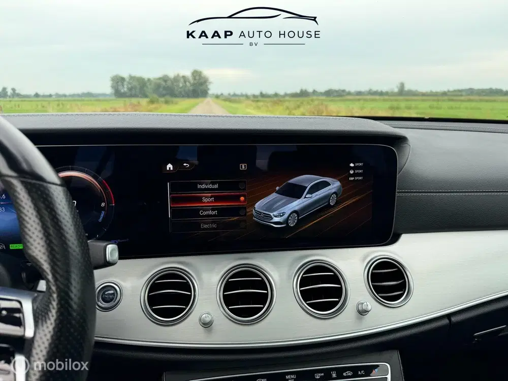 Mercedes-Benz E-Klasse Mercedes E-klasse 300 e AMG uit 2022, foto 14
