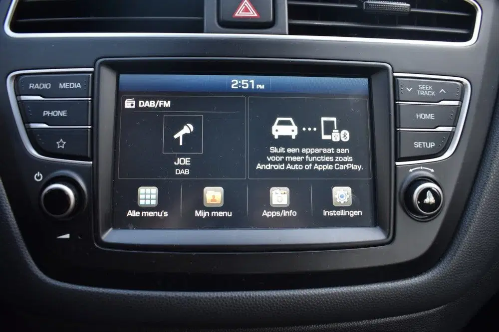 Hyundai i20 1.0 T-GDI Comfort CAMERA CRUISE PDC CLIMA uit 2020, foto 13