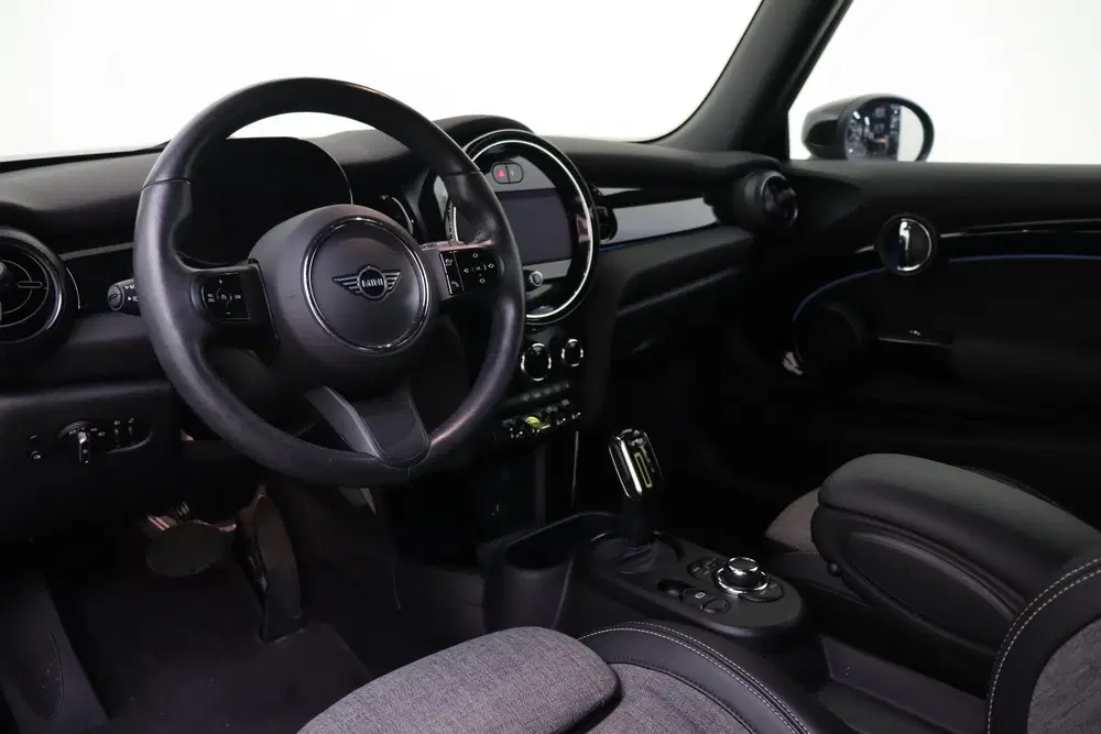 Mini Electric Classic uit 2022, foto 3