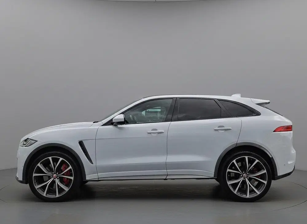Jaguar F-Pace 5.0 V8 S uit 2019, foto 2