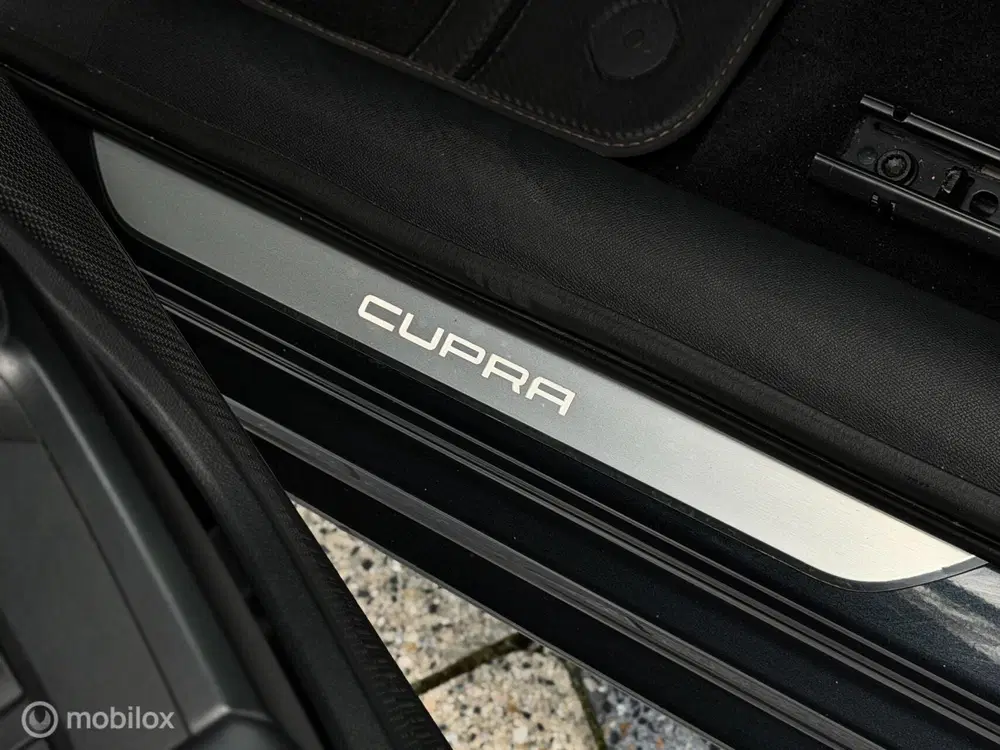 Cupra Leon 2.0 TSI 300 pk uit 2022, foto 15