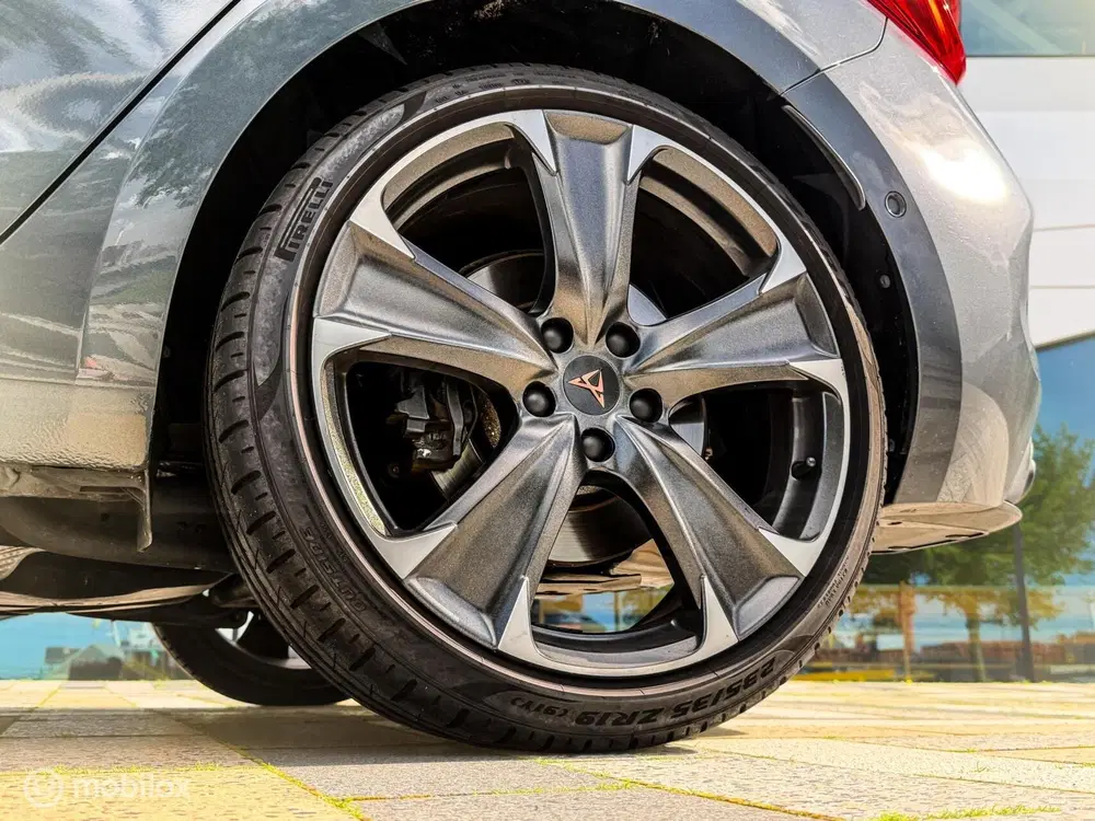 Cupra Leon 2.0 TSI 300 pk uit 2022, foto 6
