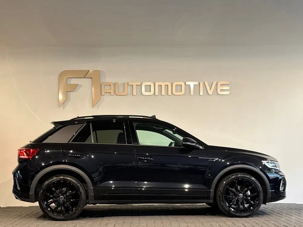 Volkswagen T-Roc 1.5 TSI R-Line Pano uit 2024, foto 10