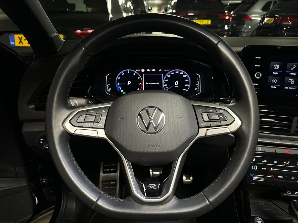 Volkswagen T-Roc 1.5 TSI R-Line Pano uit 2024, foto 13