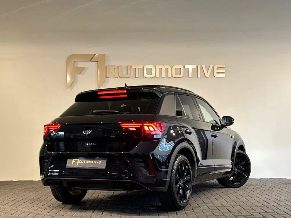 Volkswagen T-Roc 1.5 TSI R-Line Pano uit 2024, foto 3