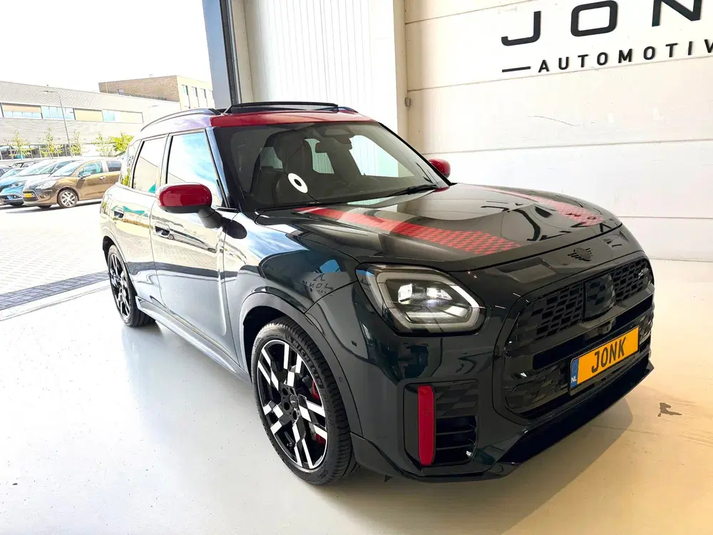 Mini Countryman 2.0 JCW ALL4 John Cooper Works XL uit 2024, foto 3