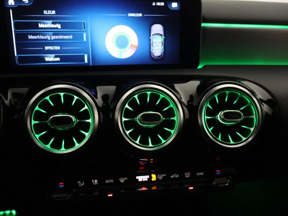 Mercedes-Benz A-Klasse AMG 35 4MATIC 306 PK ORIG NL PANORAMA uit 2020, foto 15