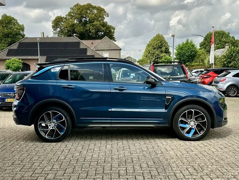 Lynk & Co 01 1.5 PHEV SOH 97% 360 Camera Zwarte hemel uit 2023, foto 12
