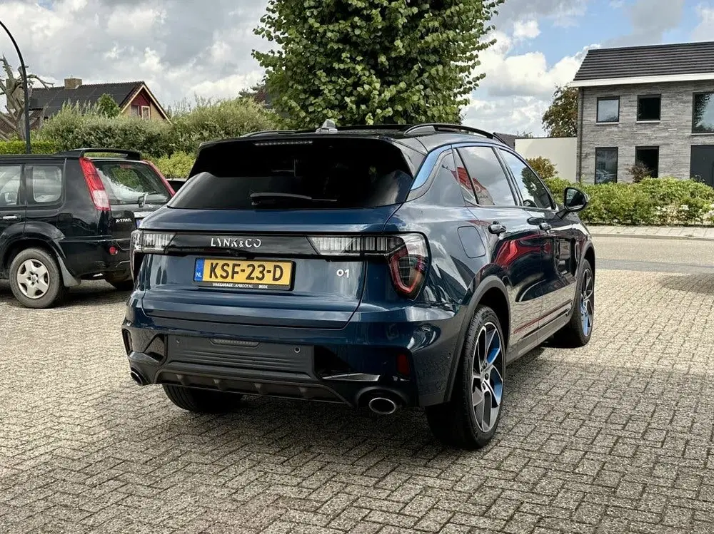 Lynk & Co 01 1.5 PHEV SOH 97% 360 Camera Zwarte hemel uit 2023, foto 2