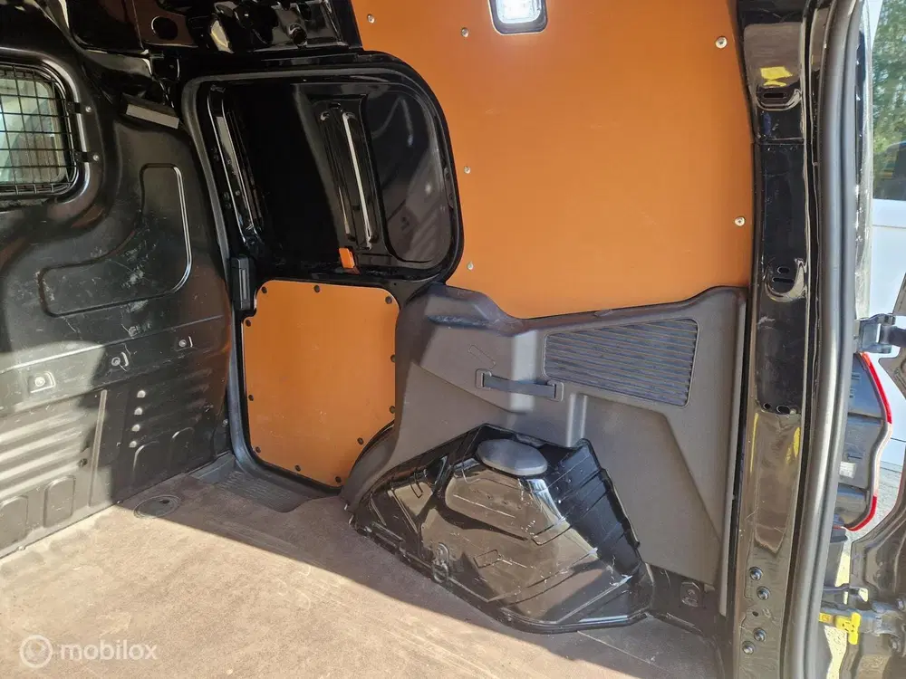 Ford Transit Courier 1.0 Ambiente Start&Stop uit 2020, foto 5