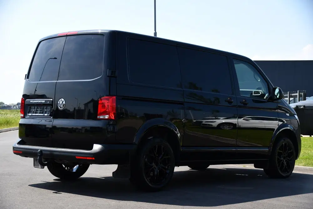 Volkswagen Transporter 2.0 TDI L1H1 30 Black Edition Cruise uit 2023, foto 6