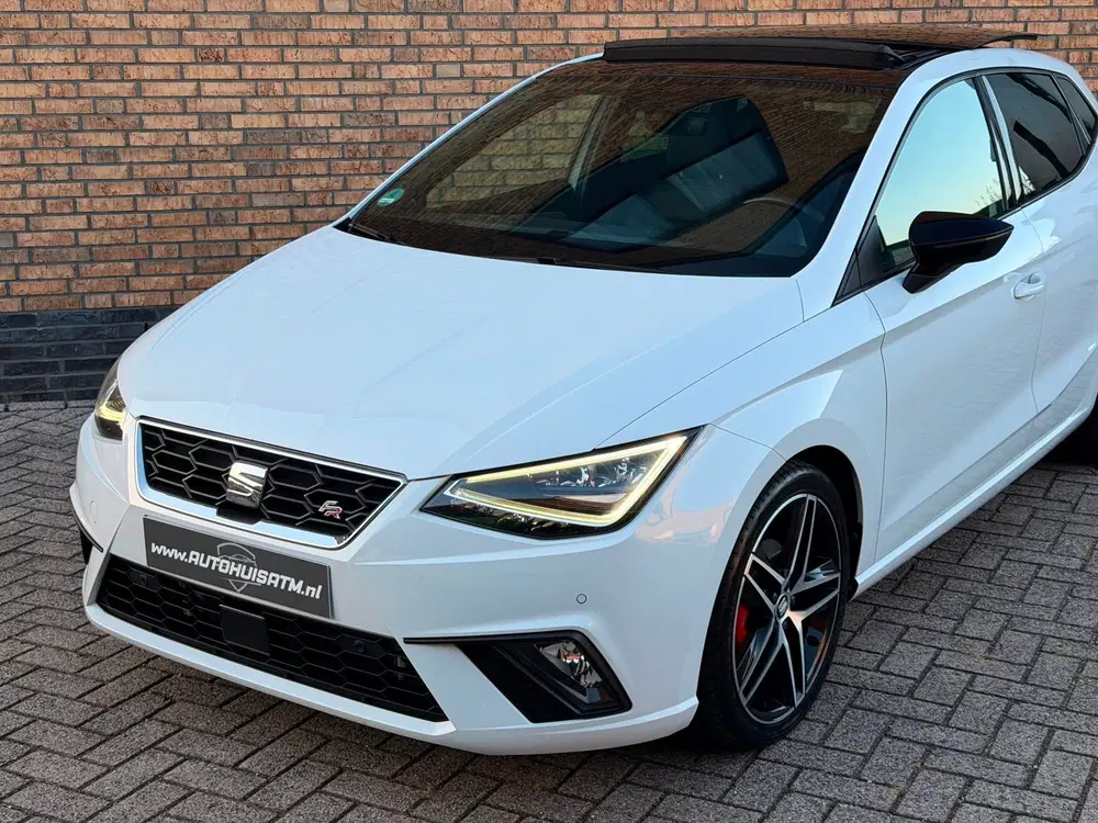 SEAT Ibiza 1.0 TSI FR Pano Dsg Beats Cruise Cam Led S uit 2020, foto 2