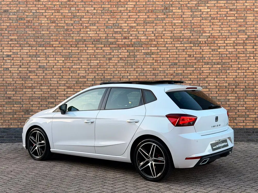 SEAT Ibiza 1.0 TSI FR Pano Dsg Beats Cruise Cam Led S uit 2020, foto 4