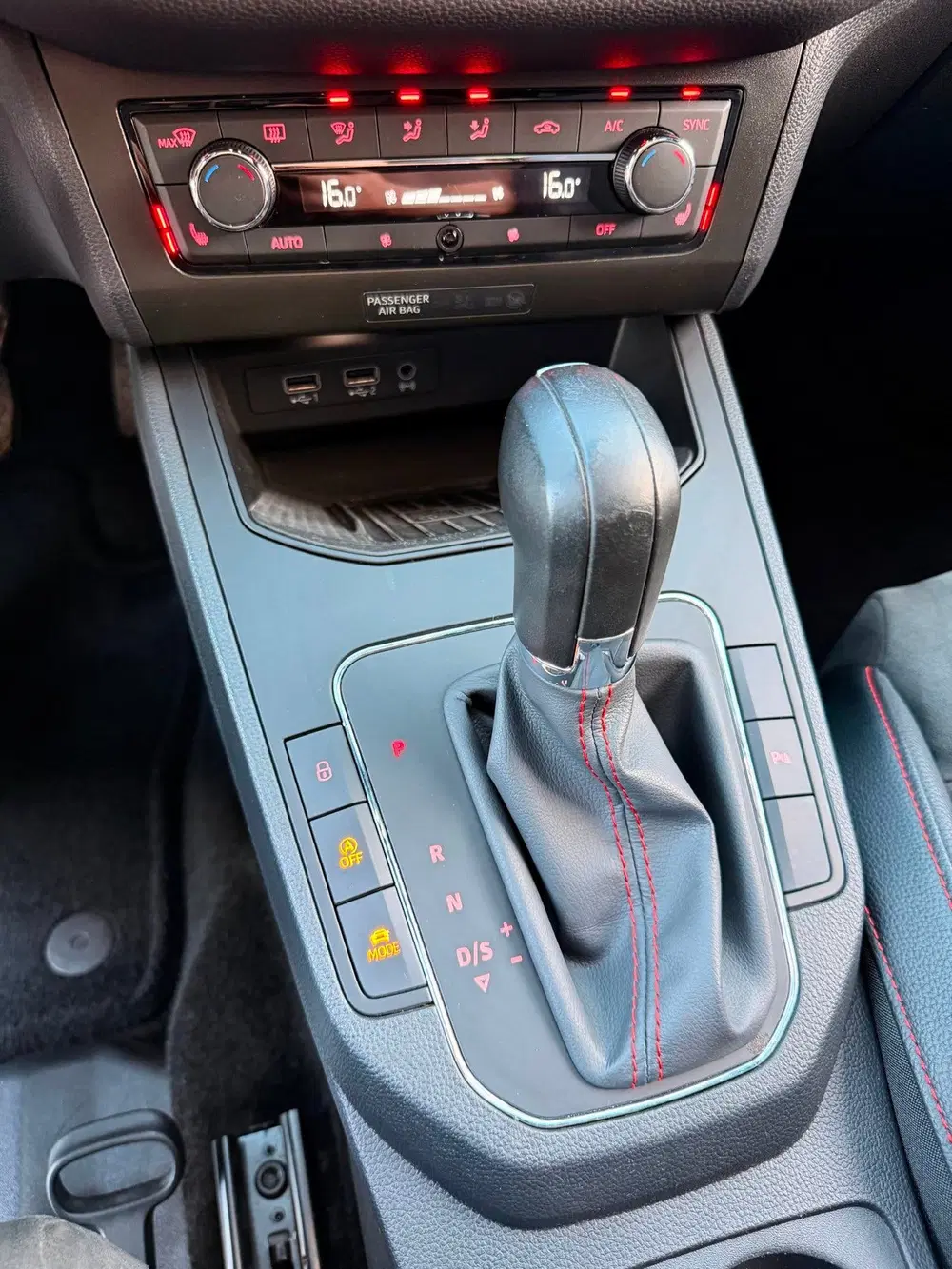 SEAT Ibiza 1.0 TSI FR Pano Dsg Beats Cruise Cam Led S uit 2020, foto 8