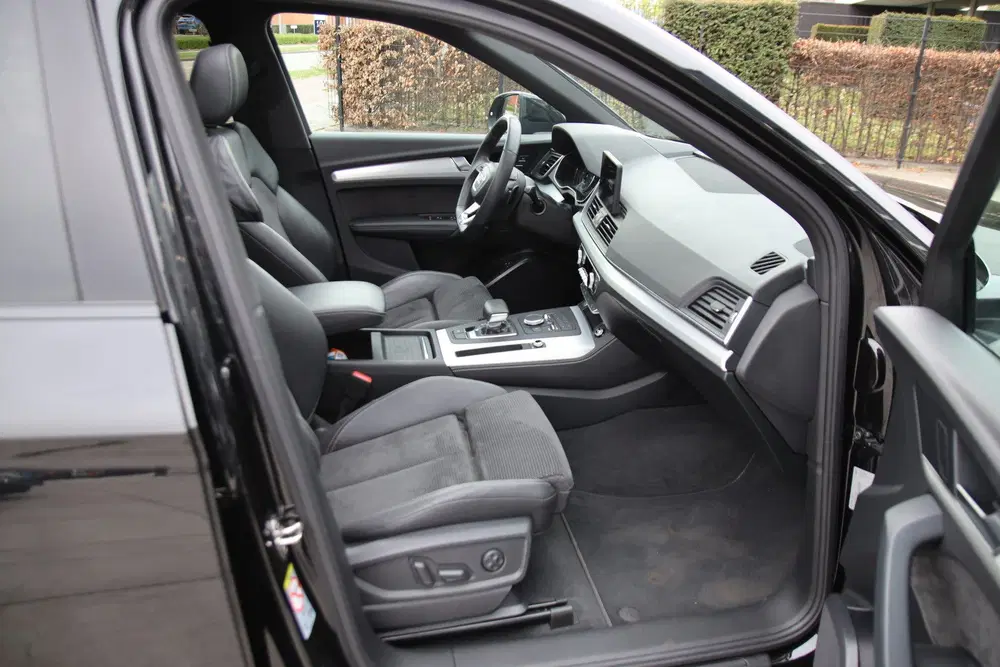 Audi Q5 50 TFSIe Quattro 3x S-Line Pano uit 2020, foto 14