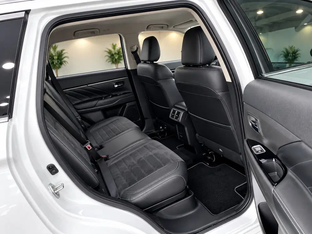 Mitsubishi Outlander 2.4 PHEV Intense Aut uit 2020, foto 12