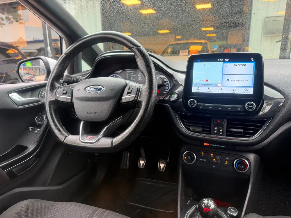 Ford Fiesta 1.5 EcoBoost ST-3 uit 2020, foto 13