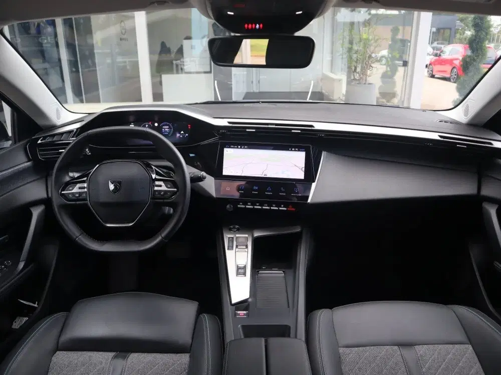 Peugeot 408 Allure Plug-In Hybrid 180PK e-EAT8 uit 2024, foto 5