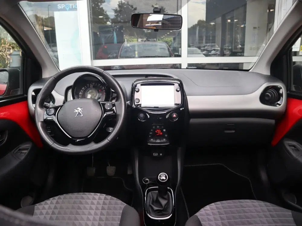Peugeot 108 Allure TOP 1.0 e-VTi 72pk 5D uit 2021, foto 5