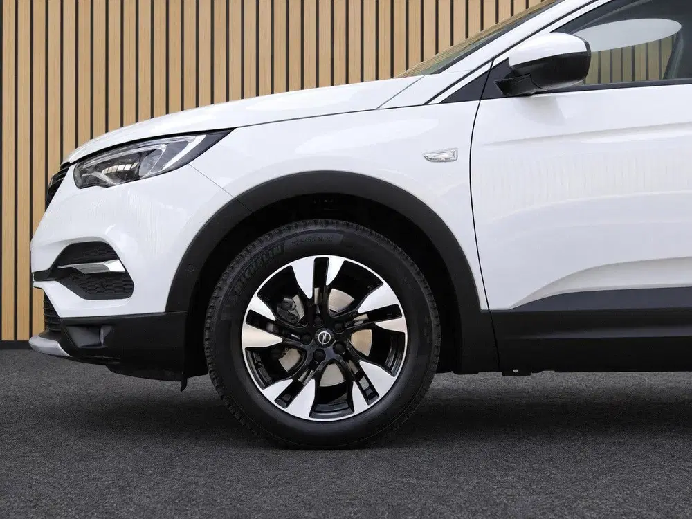 Opel Grandland 1.2 Turbo Innovation Automaat uit 2019, foto 12