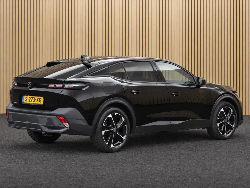 Peugeot 408 1.2T Allure Pack 130 EAT8 Automaat uit 2023, foto 6