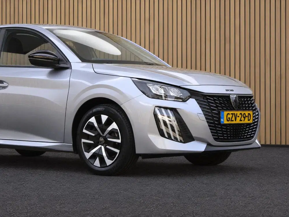 Peugeot 208 1.2 PureTech 75 Style uit 2025, foto 10