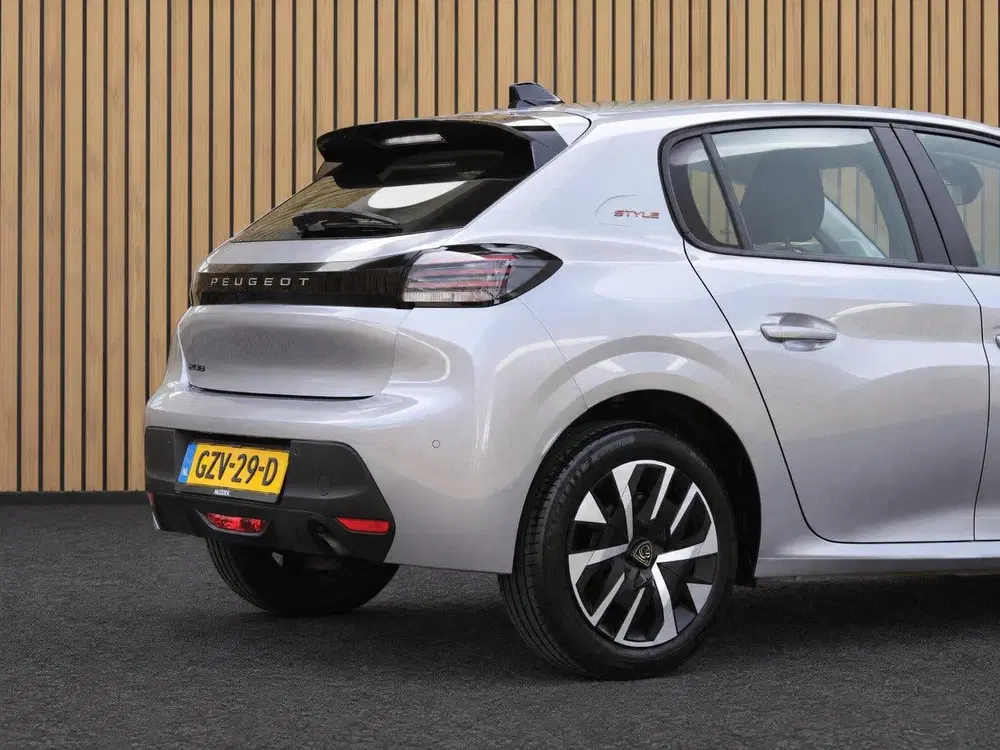 Peugeot 208 1.2 PureTech 75 Style uit 2025, foto 11